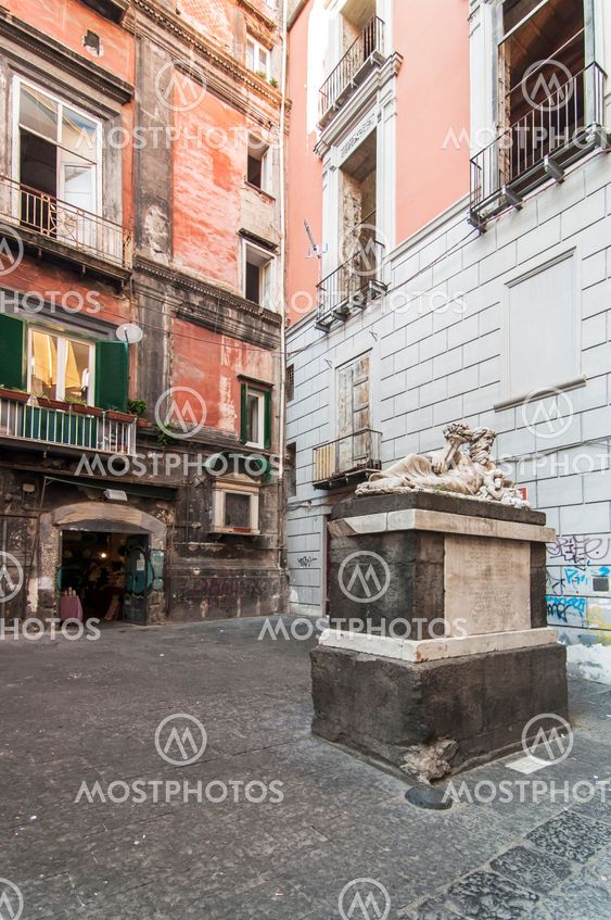 Largo Corpo di Napoli