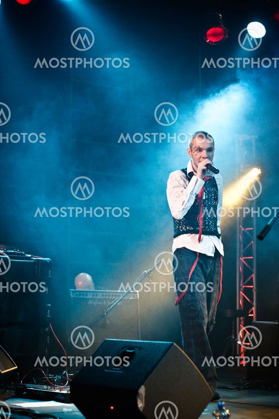 MOSCOW - MARCH 9: Razoom band performs at OTV2 live show on March 9, 2009 in Moscow, Russia
