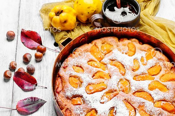 baked pie with quince