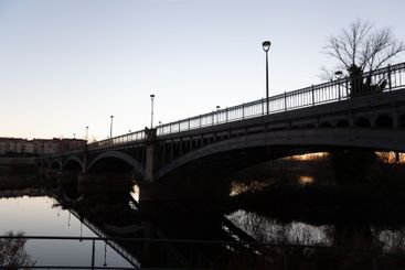 Enrique Estevan bridge at dusk in Salamanca, Spain
