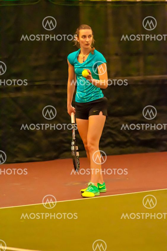 Girl tennis