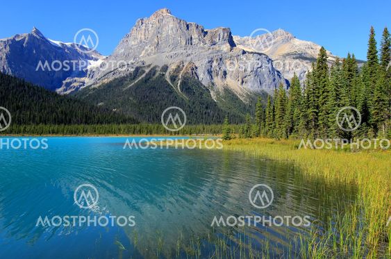 Emerald Lake, Yoho National Park, British Columbia, Canada