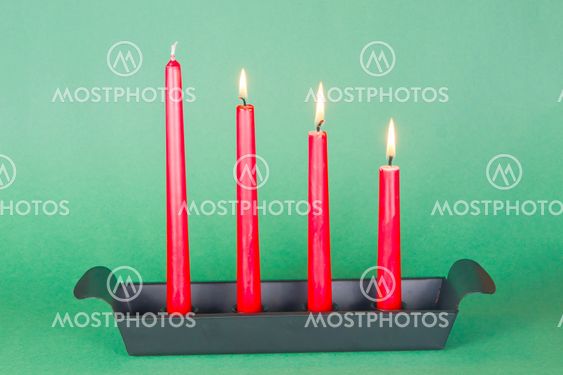 Third of Advent with red candles