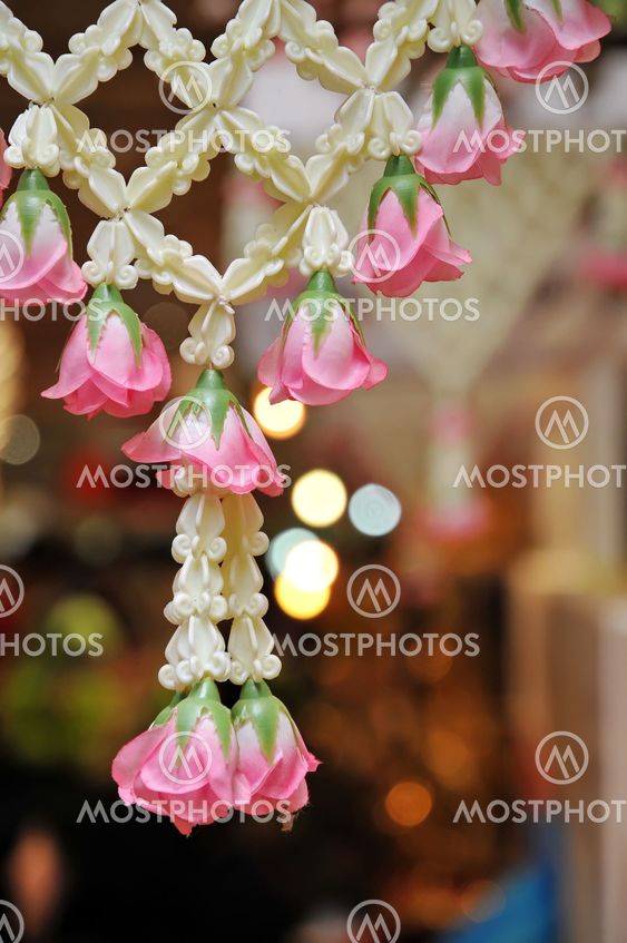 Artificial flowers