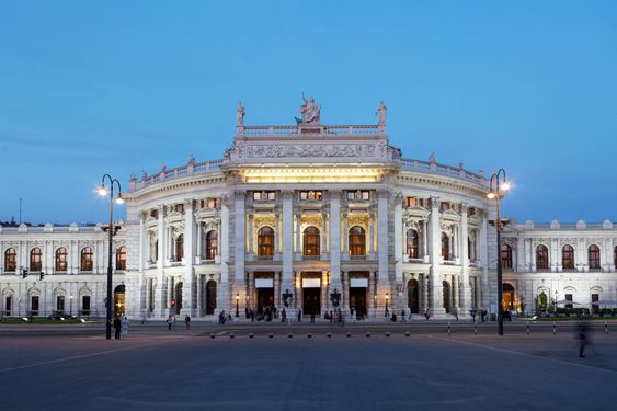Burgtheater Vienna, evening
