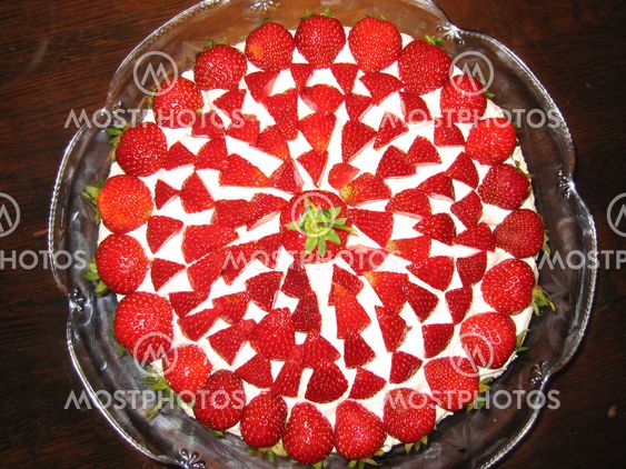 Strawberry cake - top view