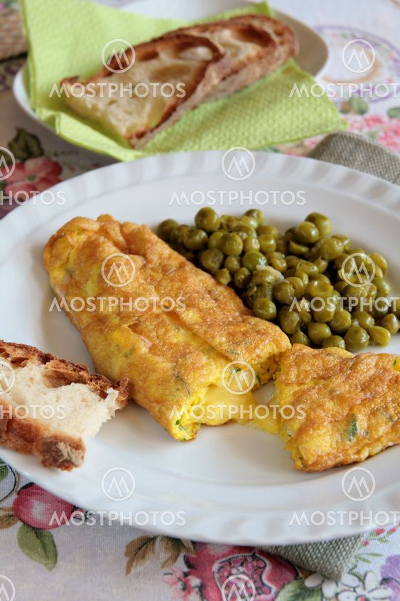 Cheese omelette and green peas