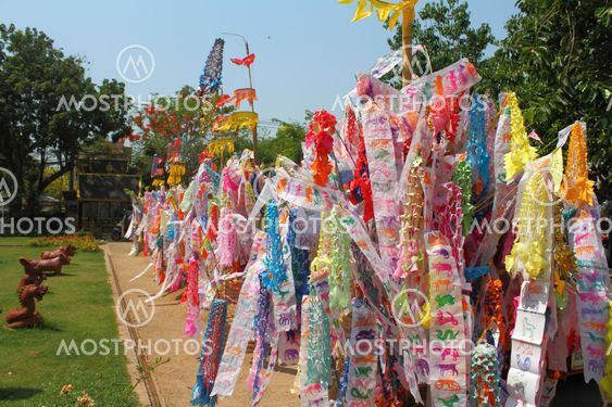 Color paper flag for Buddha worship