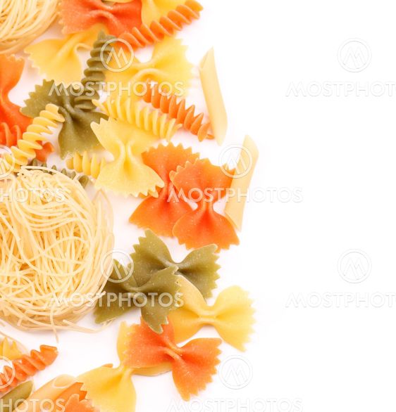 Different pasta in three colors.