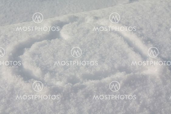HEART ON THE SNOW