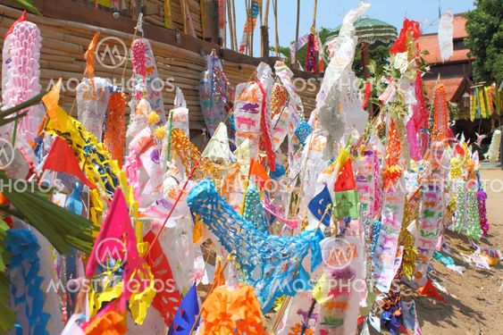 Color paper flag for Buddha worship