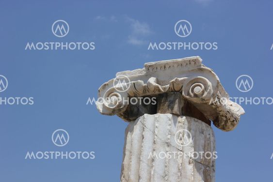one Roman Column and the oval forum in the background