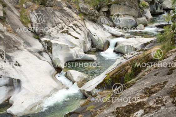 kolme pientä waterfalls