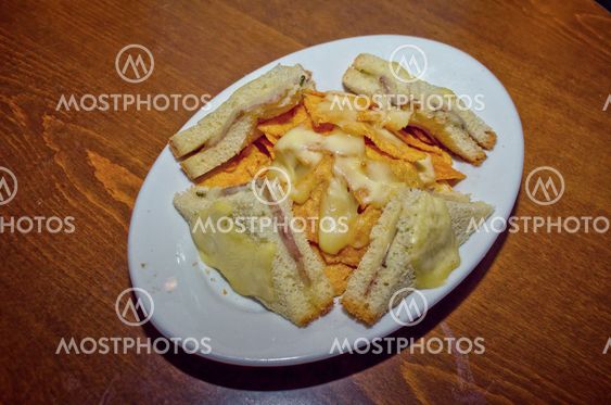 Club sandwich with Chips and cheese