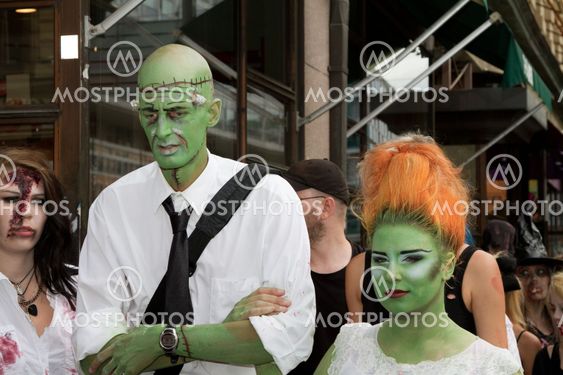 Stockholm zombiewalk 2012