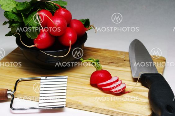 Radish Sliced