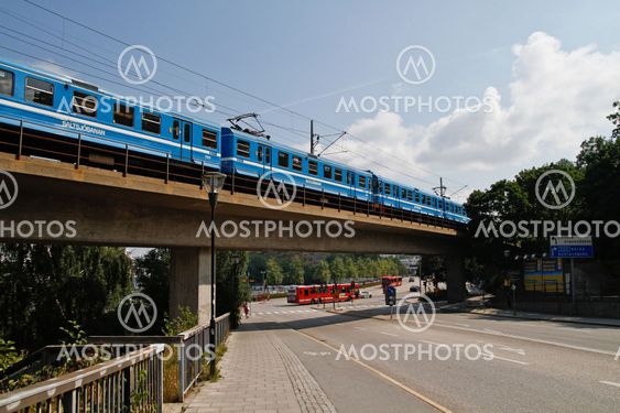 Saltsjöbanan on Londonviadukten