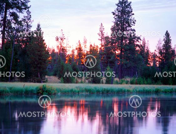 Sunrise over Deschutes River, Oregon
