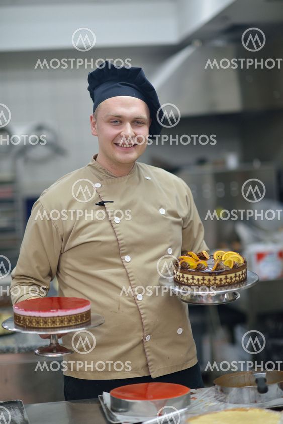 chef preparing desert cake in the kitchen
