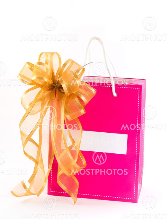 pink shopping bag isolated on white background
