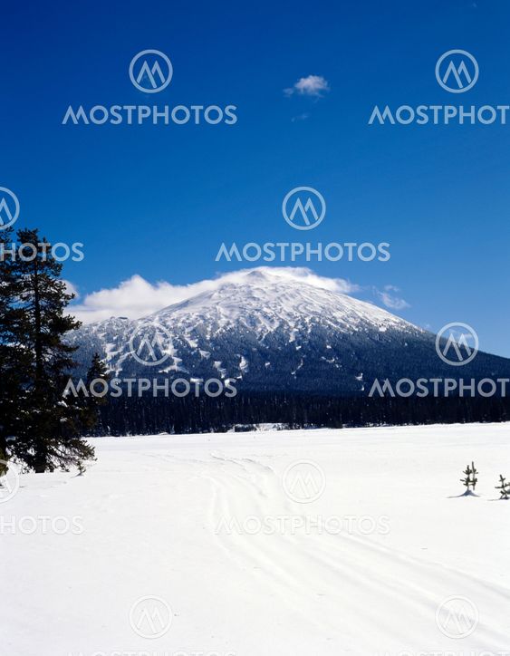 Scenic view of Mount Bachelor in Winter, Oregon