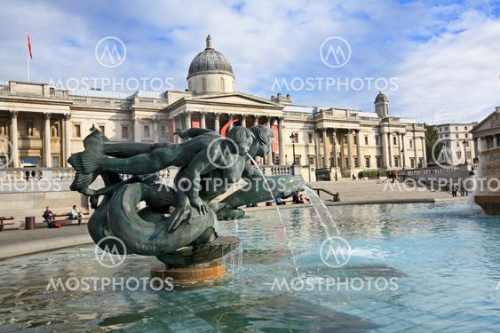 Trafalgar Square, Summertime, London