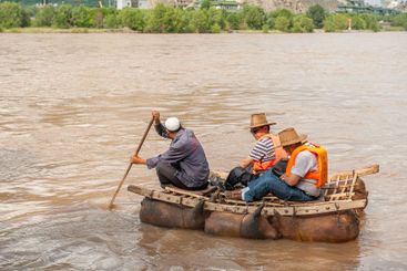 Traditional transport on Yellow River