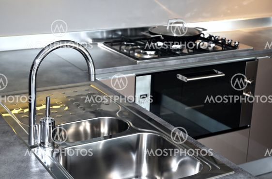 Contemporary elegant kitchen