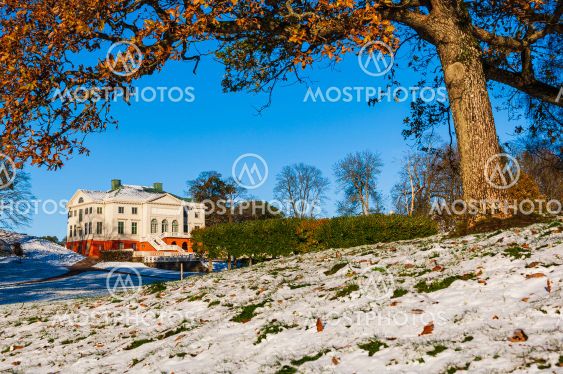 Gunnebo House and gardens