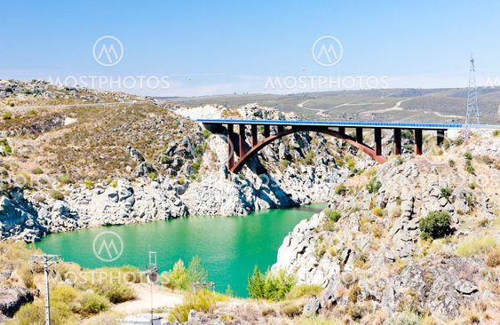 Villalcampo dam, Castile and Leon, Spain