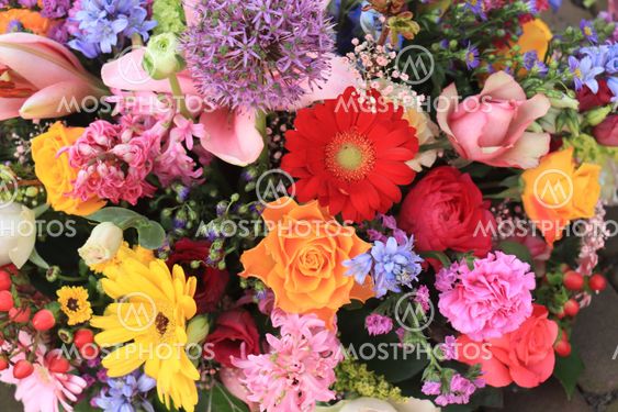 Colorful wedding flowers
