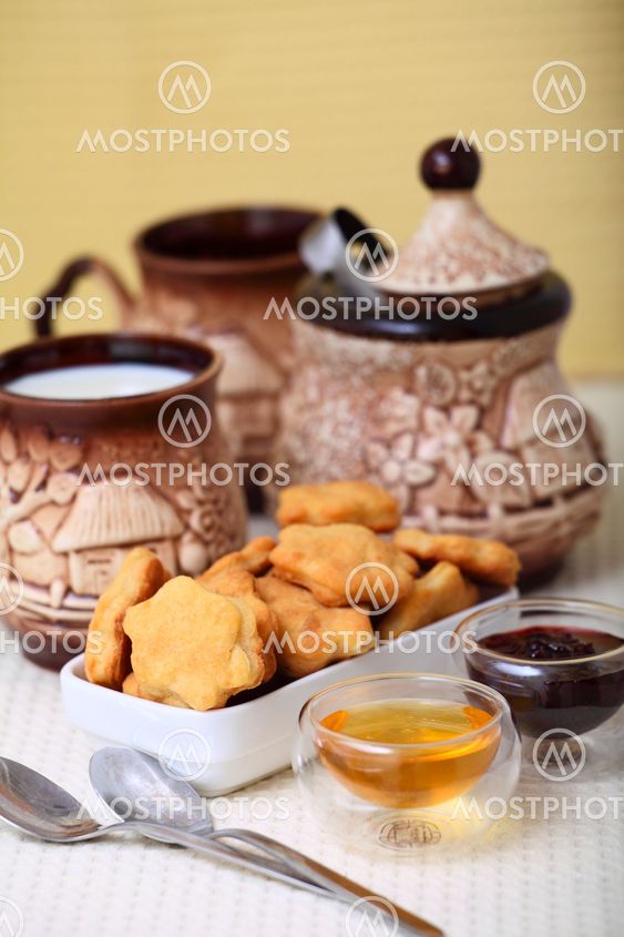 Cheese cookies with honey and milk