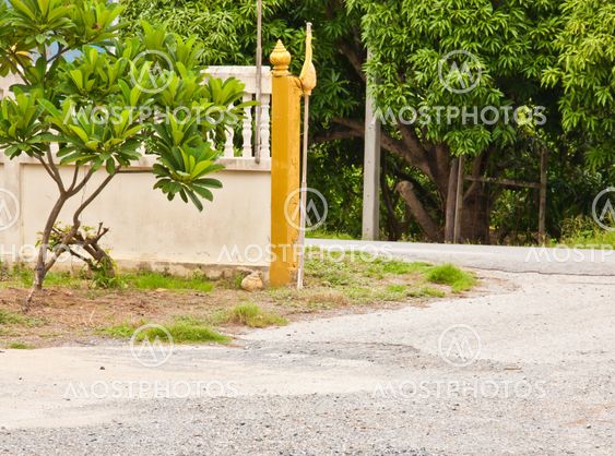 Road to the fence.