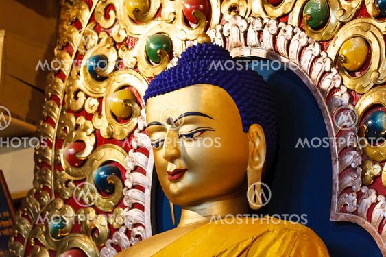 Detail of the face from buddha