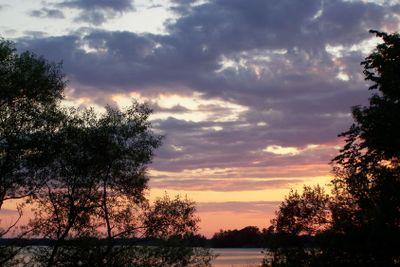 Solnedgång vid Hjälmaren