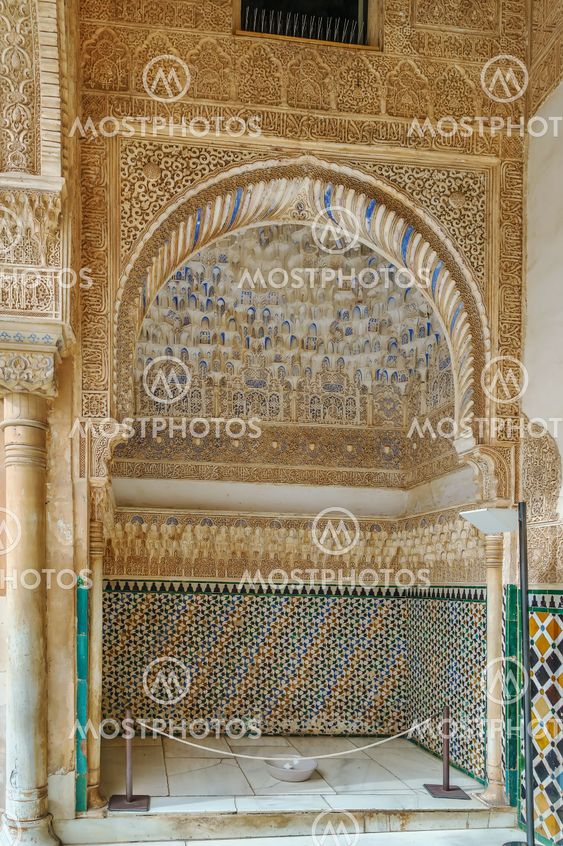 "Arched niche in Alhambra pa..." av Boris Breytman Mostphotos