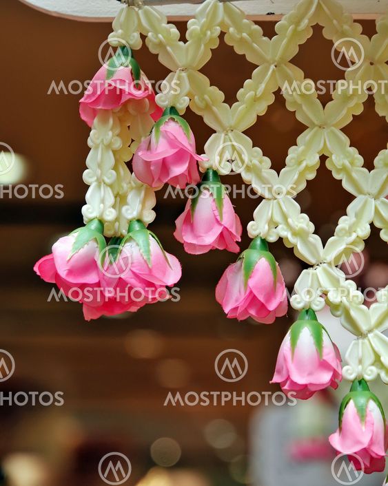 Artificial flowers