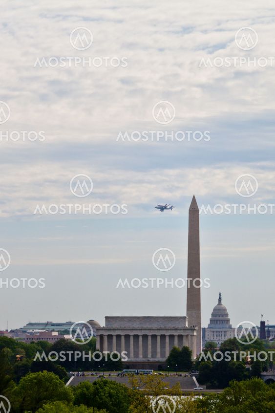Space shuttle Discovery Flyover over the Washington, D.C. area - Lincoln, Capitol and Washington Monument