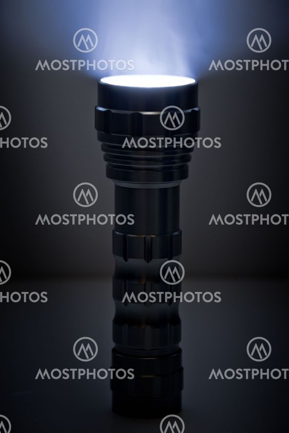 Pocket flashlight