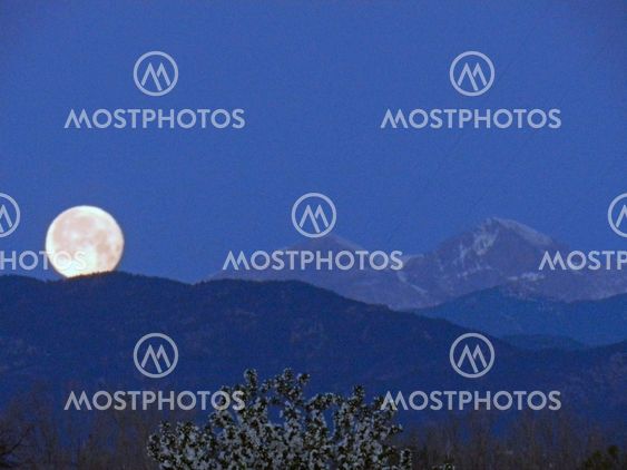 Full moon setting near Long's Peak