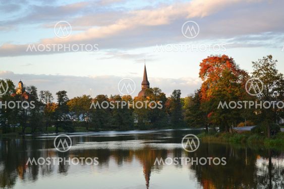 Fors kyrka in evening sun.