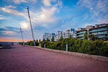 Västra hamnen i skymningen