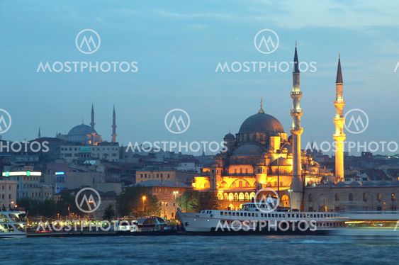 New Mosque in the evening, Istanbul, Turkey
