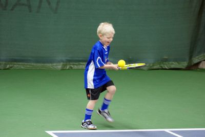 Pojke på tennisskola 2