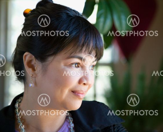 Portrait of woman.