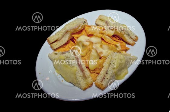 Club sandwich with Chips and cheese
