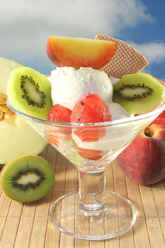 Fruit sundae