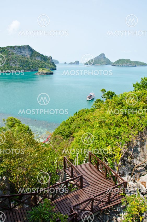 Island and sea in the Gulf of Thailand.