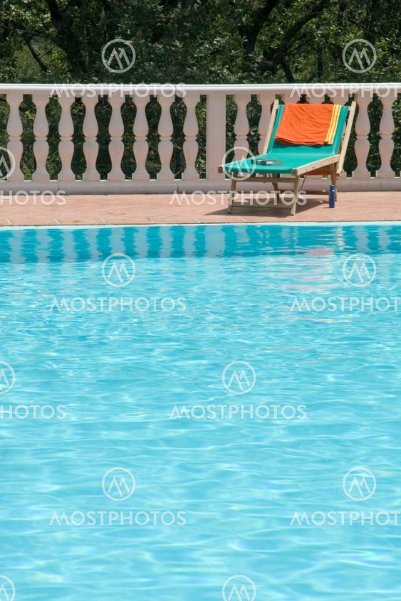 swimmingpool