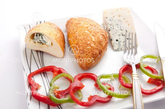 bread stuffed with blue cheese